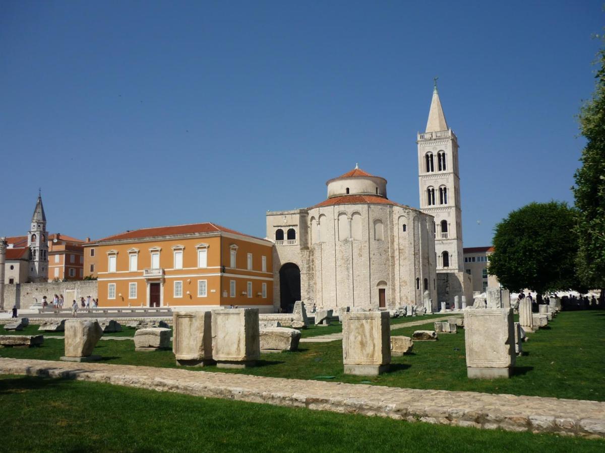 פריבלאקה Villa Flora Maris Apartments מראה חיצוני תמונה