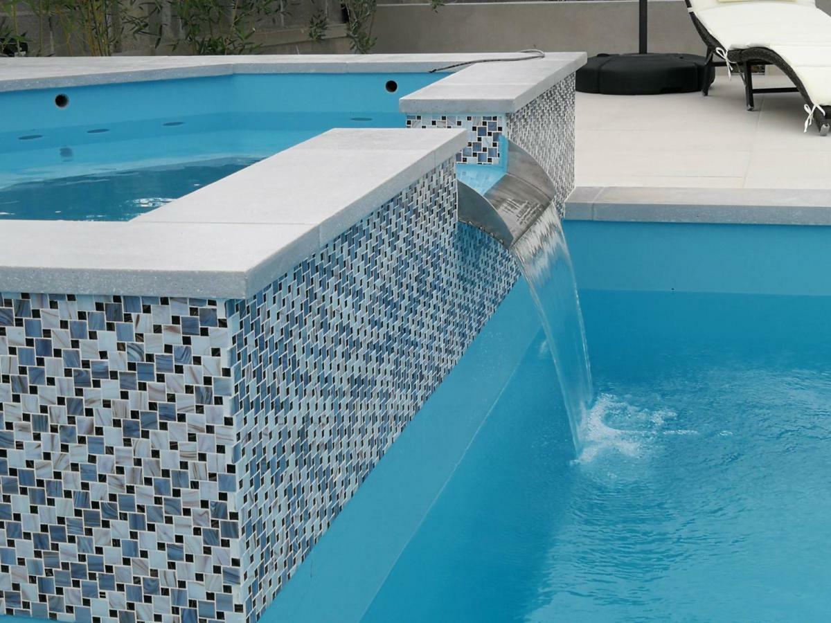פריבלאקה Villa Flora Maris Apartments מראה חיצוני תמונה