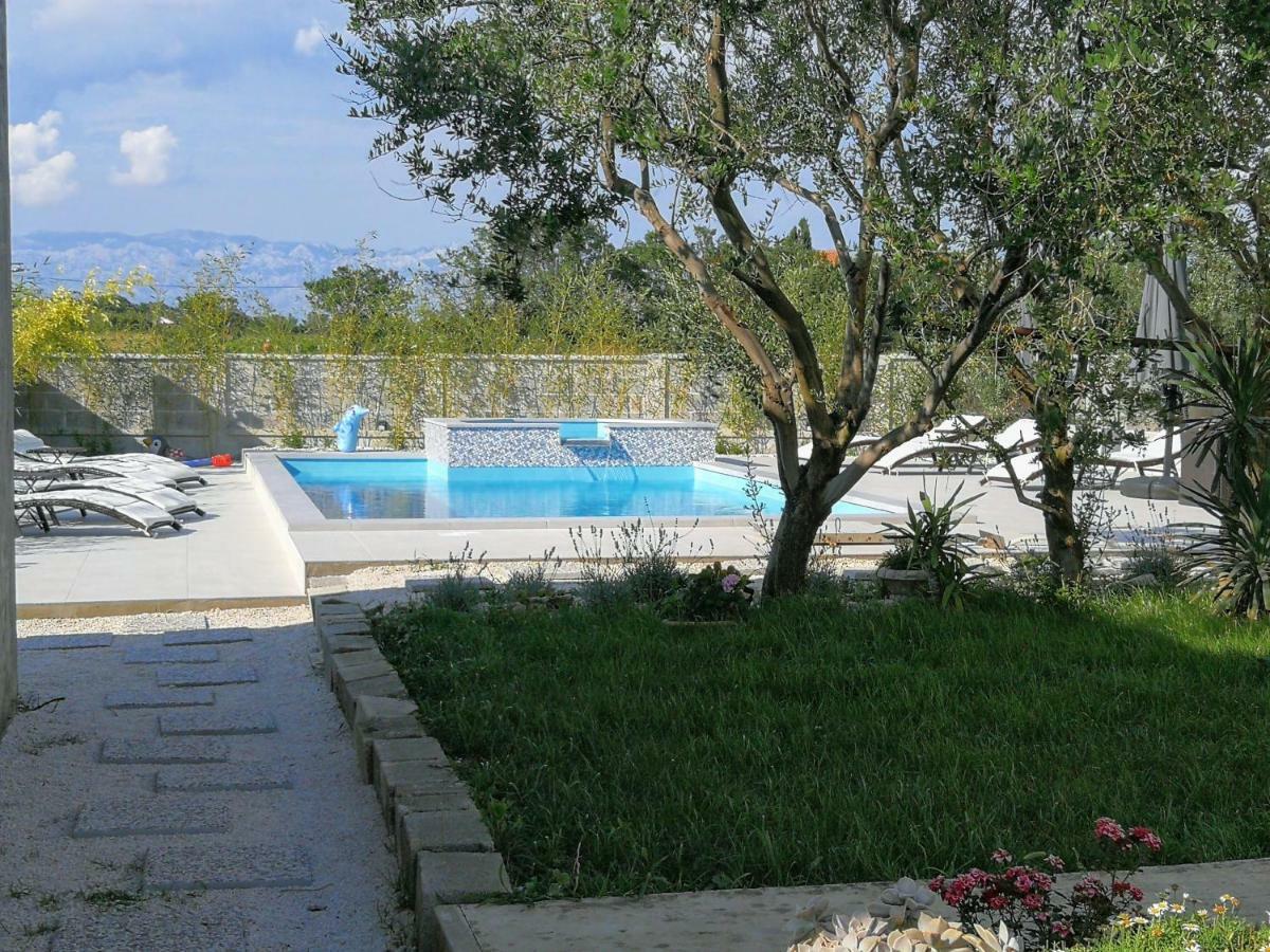פריבלאקה Villa Flora Maris Apartments מראה חיצוני תמונה
